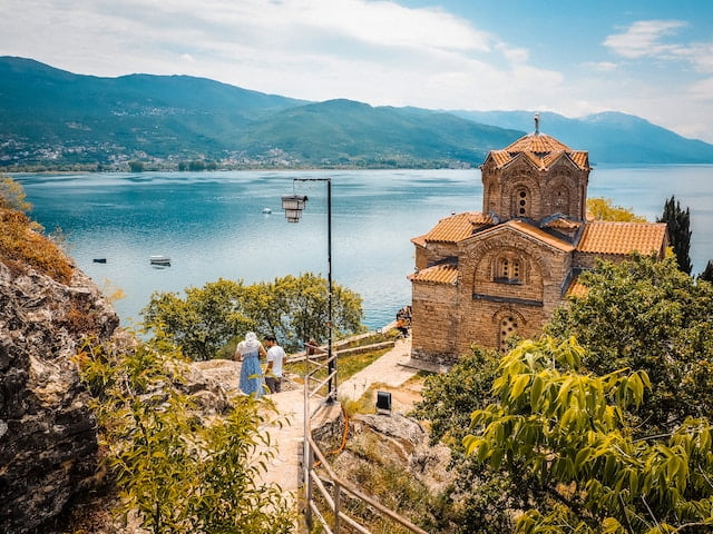 Explore Lake Ohrid's top 10 adventures! Scenic landscapes and thrilling activities in this enchanting destination.