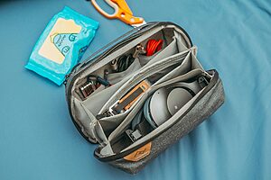Organisation: Cable Organisers and Tech Pouches for Long Flights