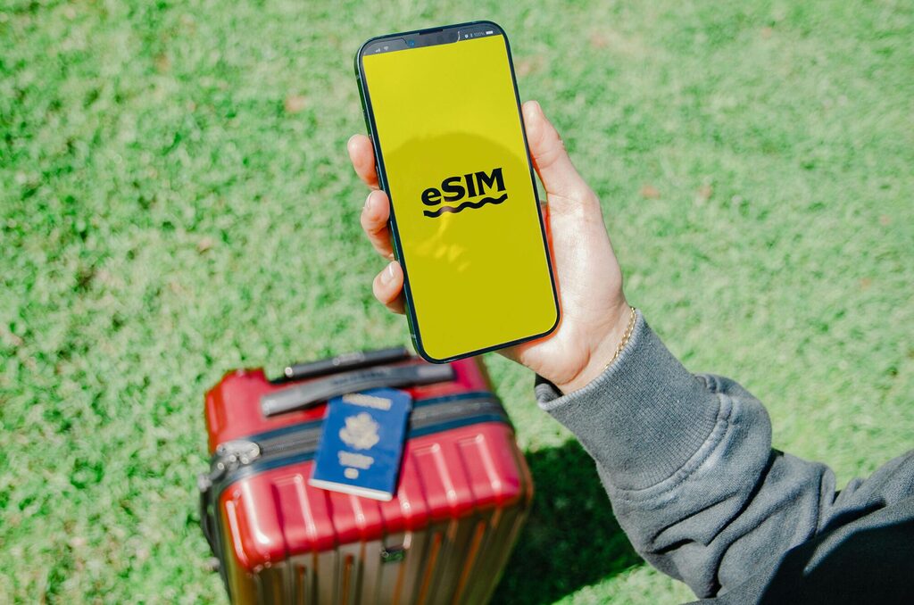eSIMs and Digital Connectivity: Staying Connected Beyond the Flight