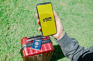 eSIMs and Digital Connectivity: Staying Connected Beyond the Flight