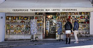 Travellers looking for best souvenir travel gifts