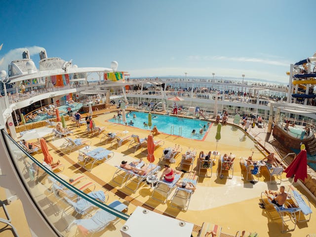 • cheapest month to cruise with few passengers